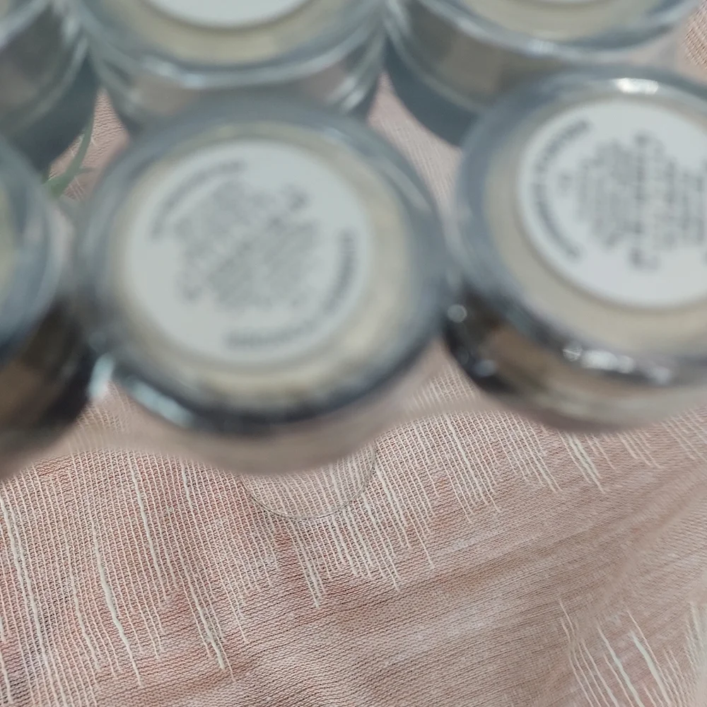 Mica beauty eyeshadow